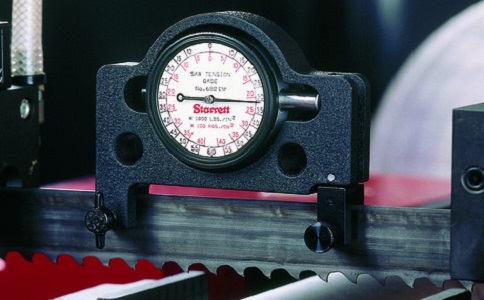 合肥锯切钛合金用双金属带锯条还是硬质合金带锯条？